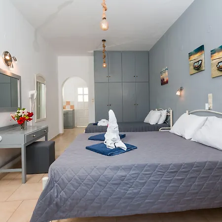 Zoumis شقة فندقية 4*