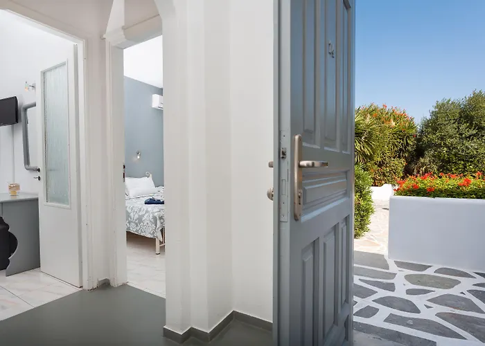 Zoumis Aparthotel 4*