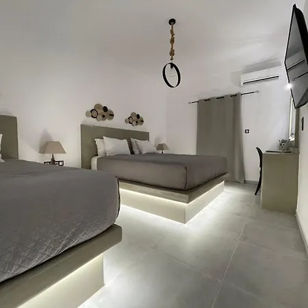 Zoumis Aparthotel 4*