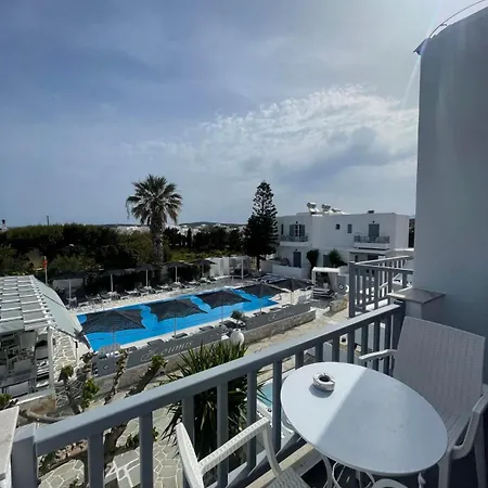 Aparthotel Zoumis Naousa (Paros)