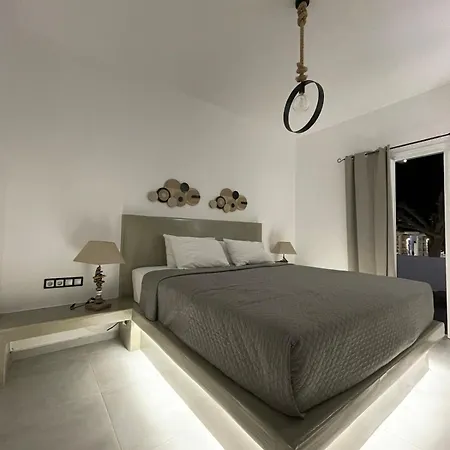 Aparthotel Zoumis Naousa (Paros)
