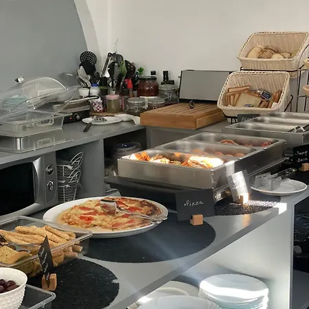 Zoumis Aparthotel Naousa (Paros)