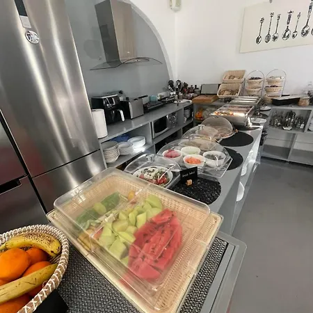 Aparthotel Zoumis Naousa (Paros)