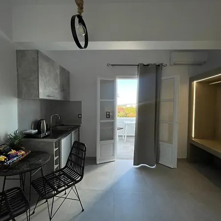 Zoumis Aparthotel