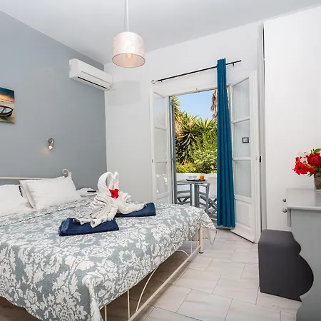 Zoumis Aparthotel 4*