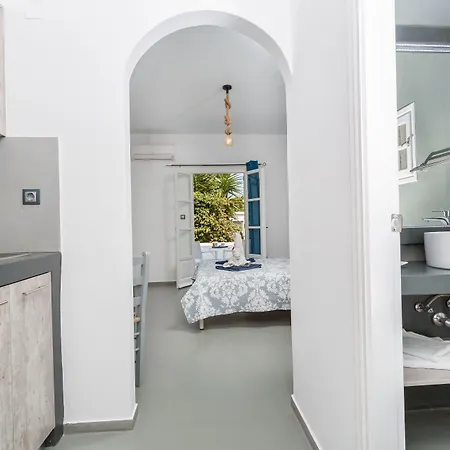 Aparthotel Zoumis Naousa (Paros)