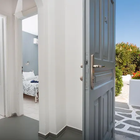 Zoumis Aparthotel 4*