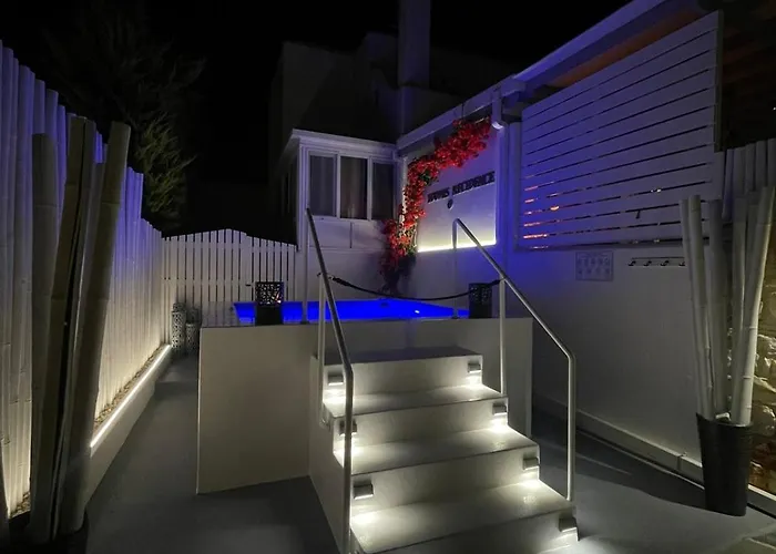 Apartahotel Zoumis 4*