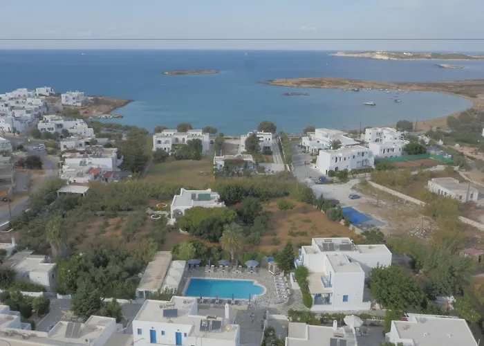 Apartahotel Zoumis Naousa (Paros)