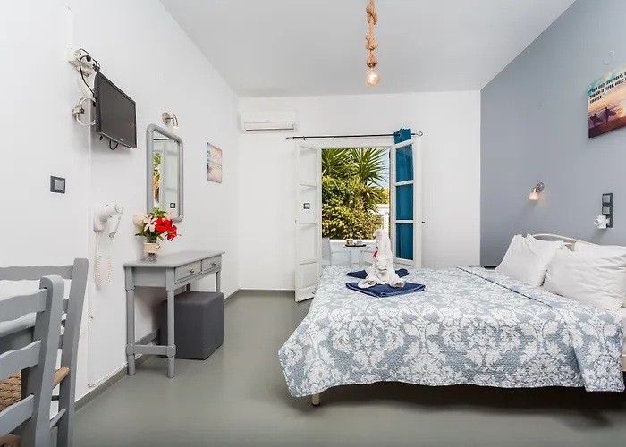 Zoumis 4* Naousa (Paros)