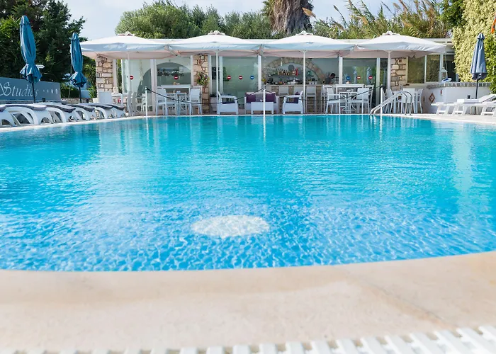 Zoumis Apartahotel Naousa (Paros)