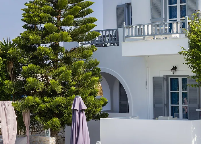 Apartahotel Zoumis Naousa (Paros)
