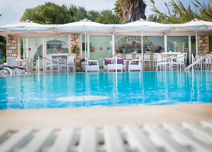 Zoumis Naousa (Paros)