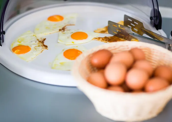 Zoumis Naousa (Paros)